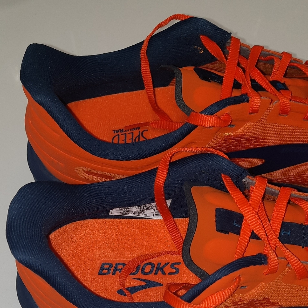 Brooks Men's Athletic Shoes in Orange and Navy 11.5 LAUNCH - Picture 6 of 16
